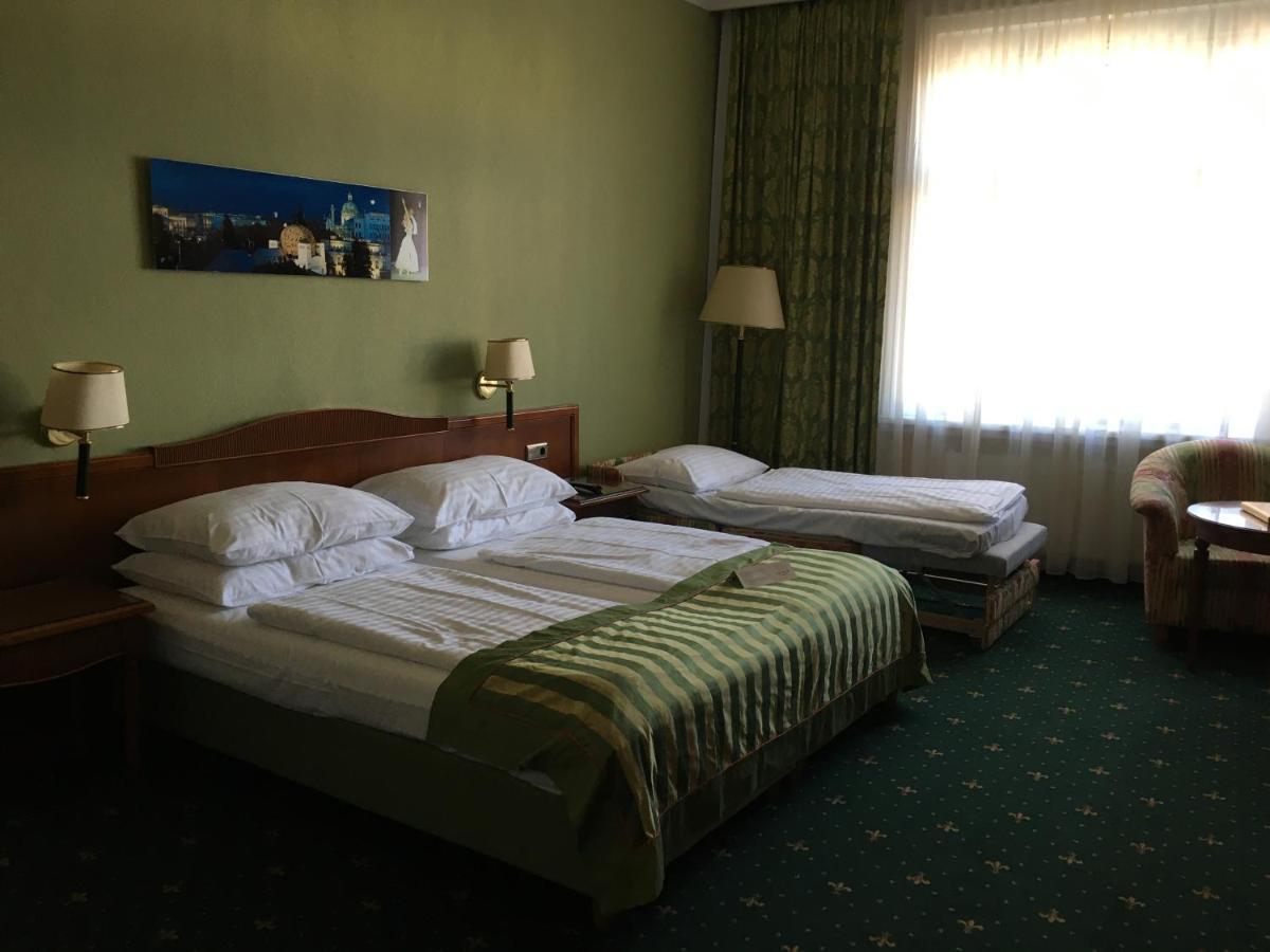 โรงแรมเซเซสชั่น อัน แดร์ โอเพอร์ เวียนนา ภายนอก รูปภาพ